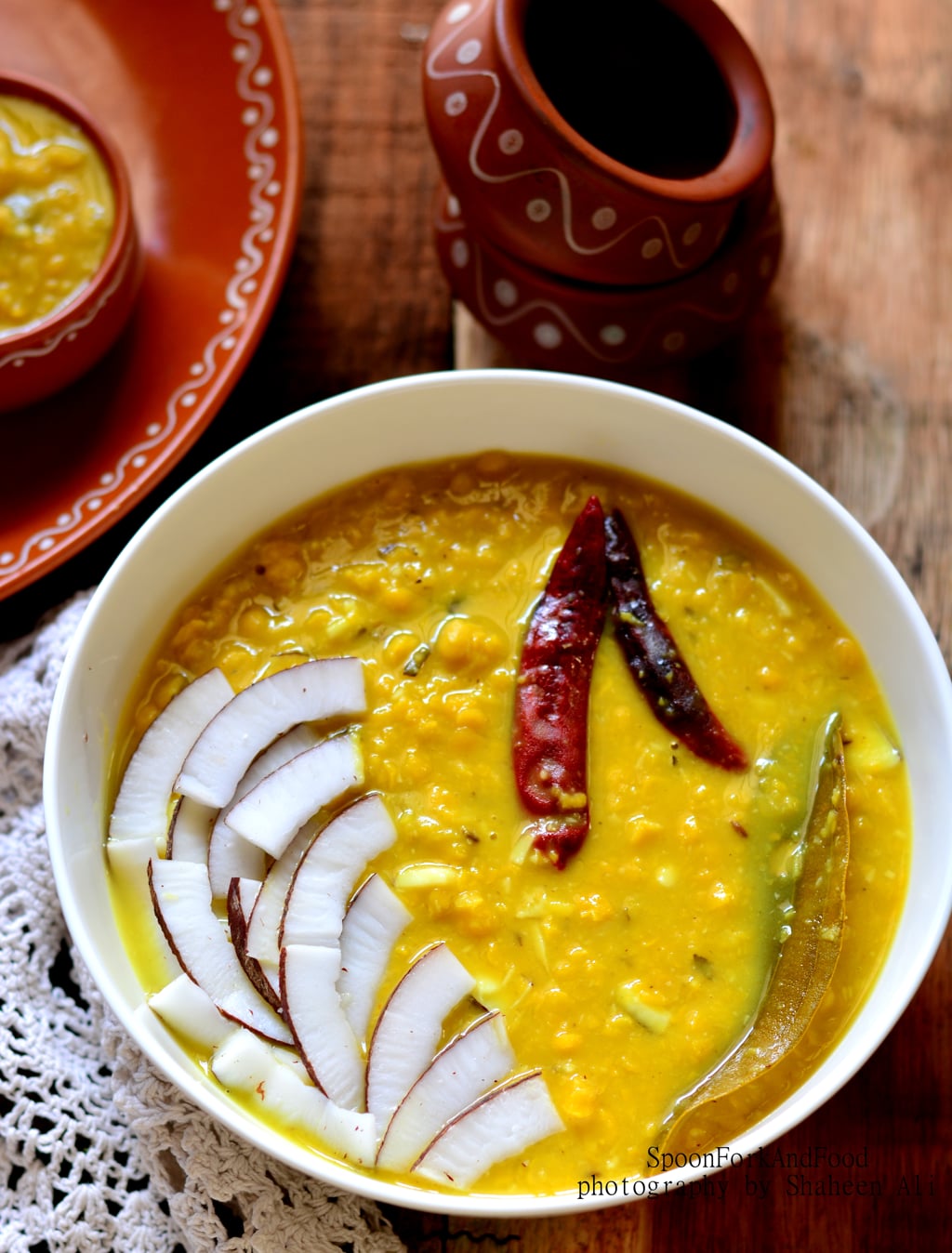 cholar-dal-bengal-gram-lentils-cooked-in-coconut-spices.29012.jpg ...